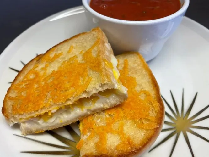 Toasted Cheese Sandwich and Tomato Soup